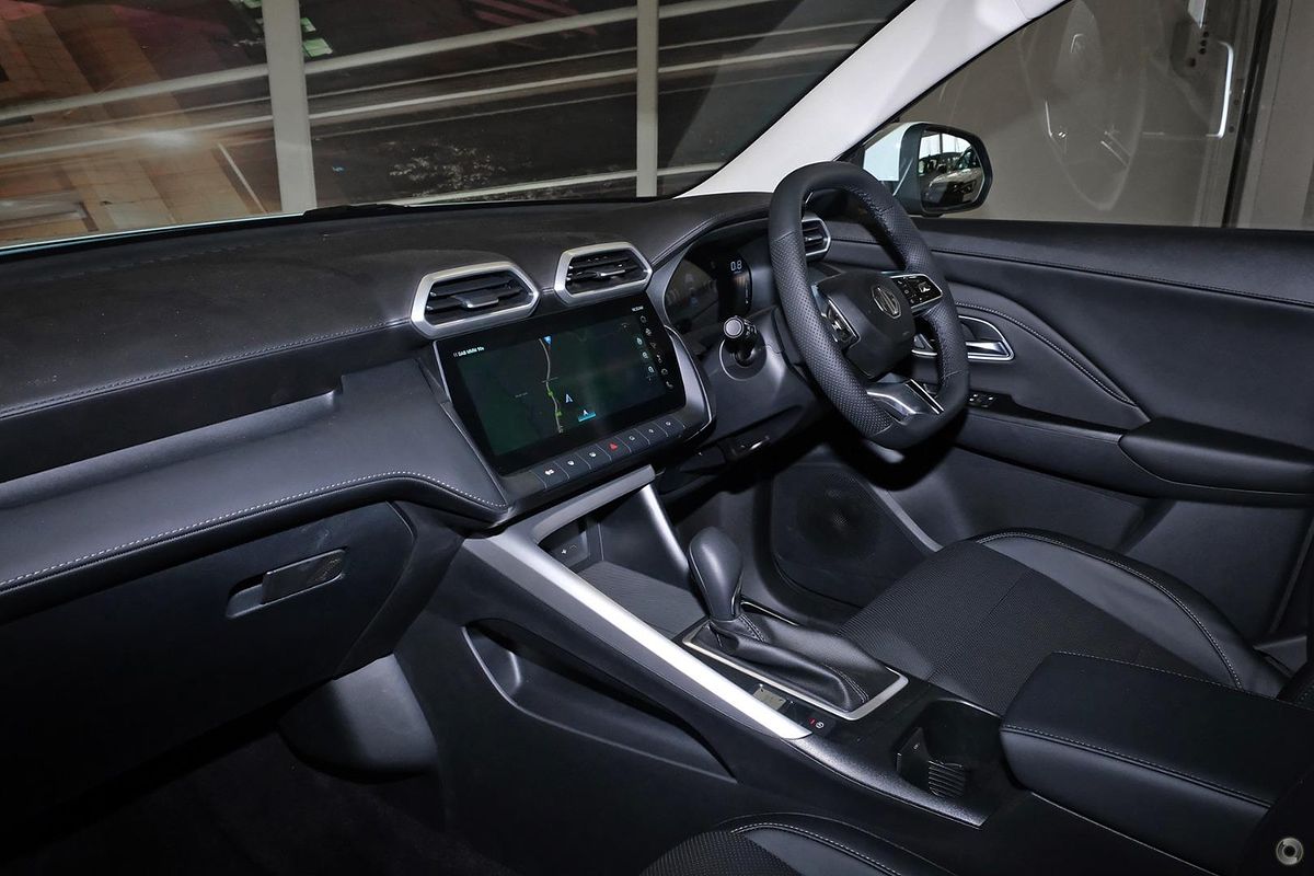 2025 MG ZS Essence ZS32