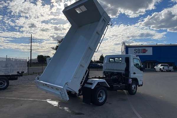 2025 Fuso Canter 815 Tipper