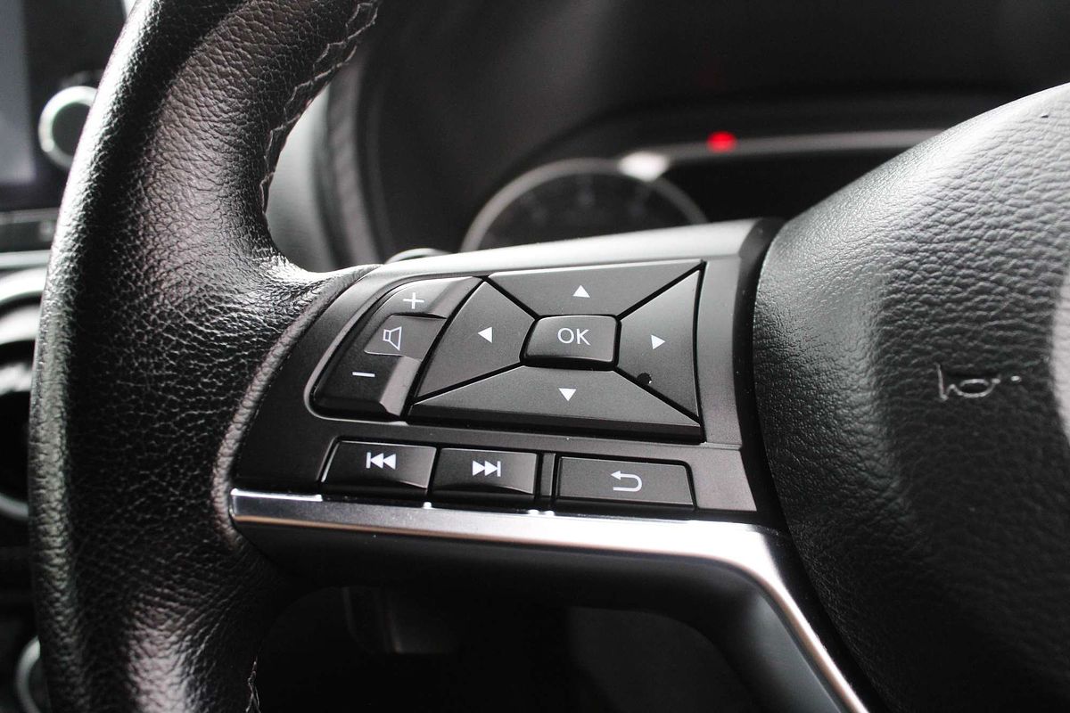 2023 Nissan JUKE ST-L F16