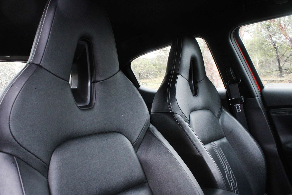 2023 Nissan JUKE ST-L F16