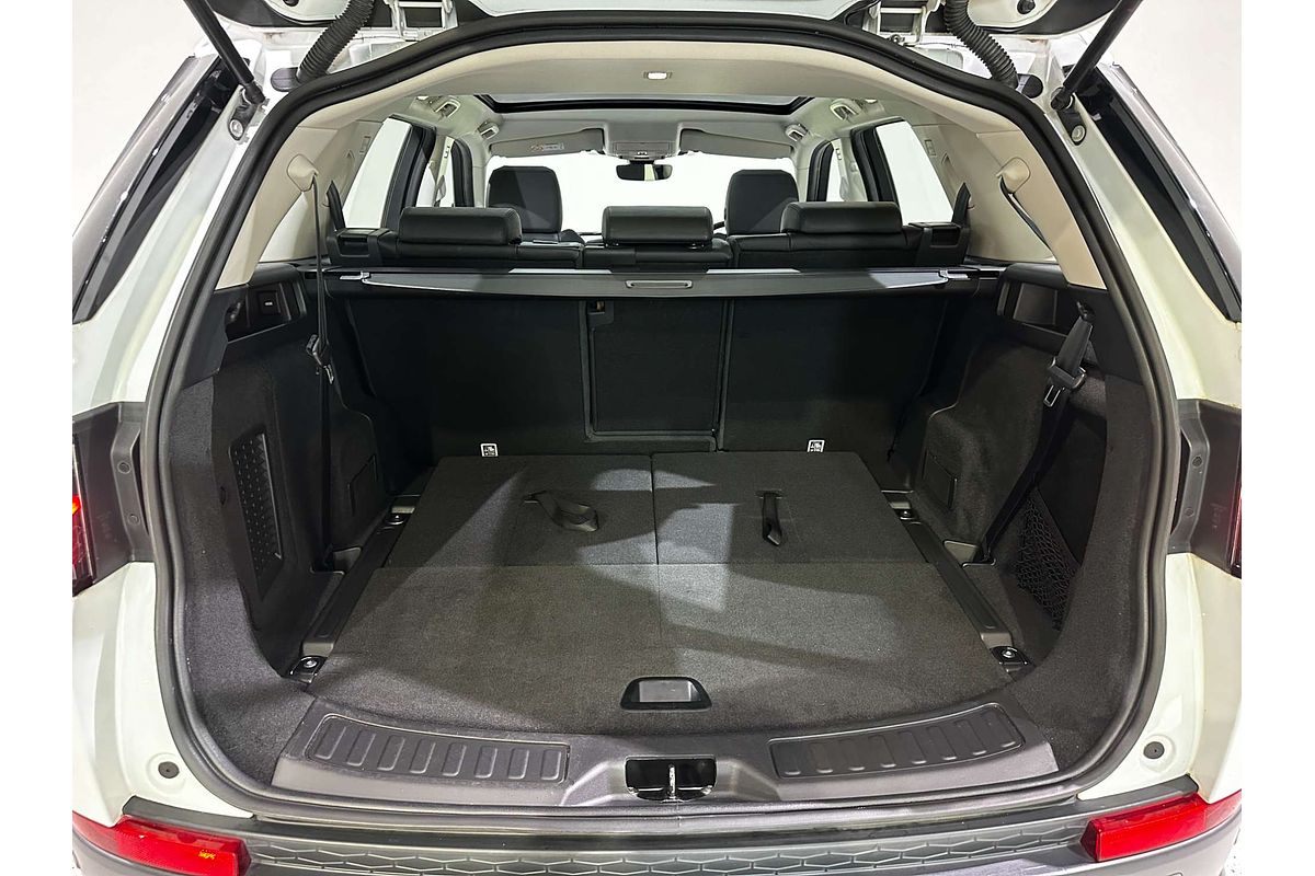 2020 Land Rover Discovery Sport D150 S L550