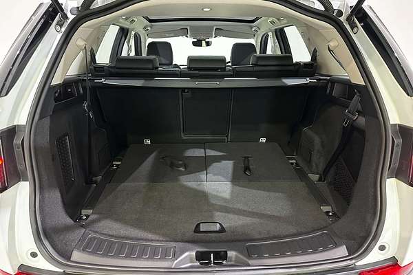 2020 Land Rover Discovery Sport D150 S L550