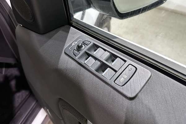 2020 Land Rover Discovery Sport D150 S L550