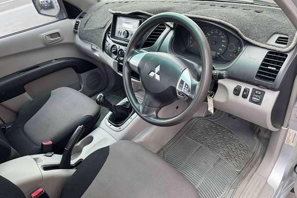 2012 Mitsubishi Triton GLX MN Rear Wheel Drive