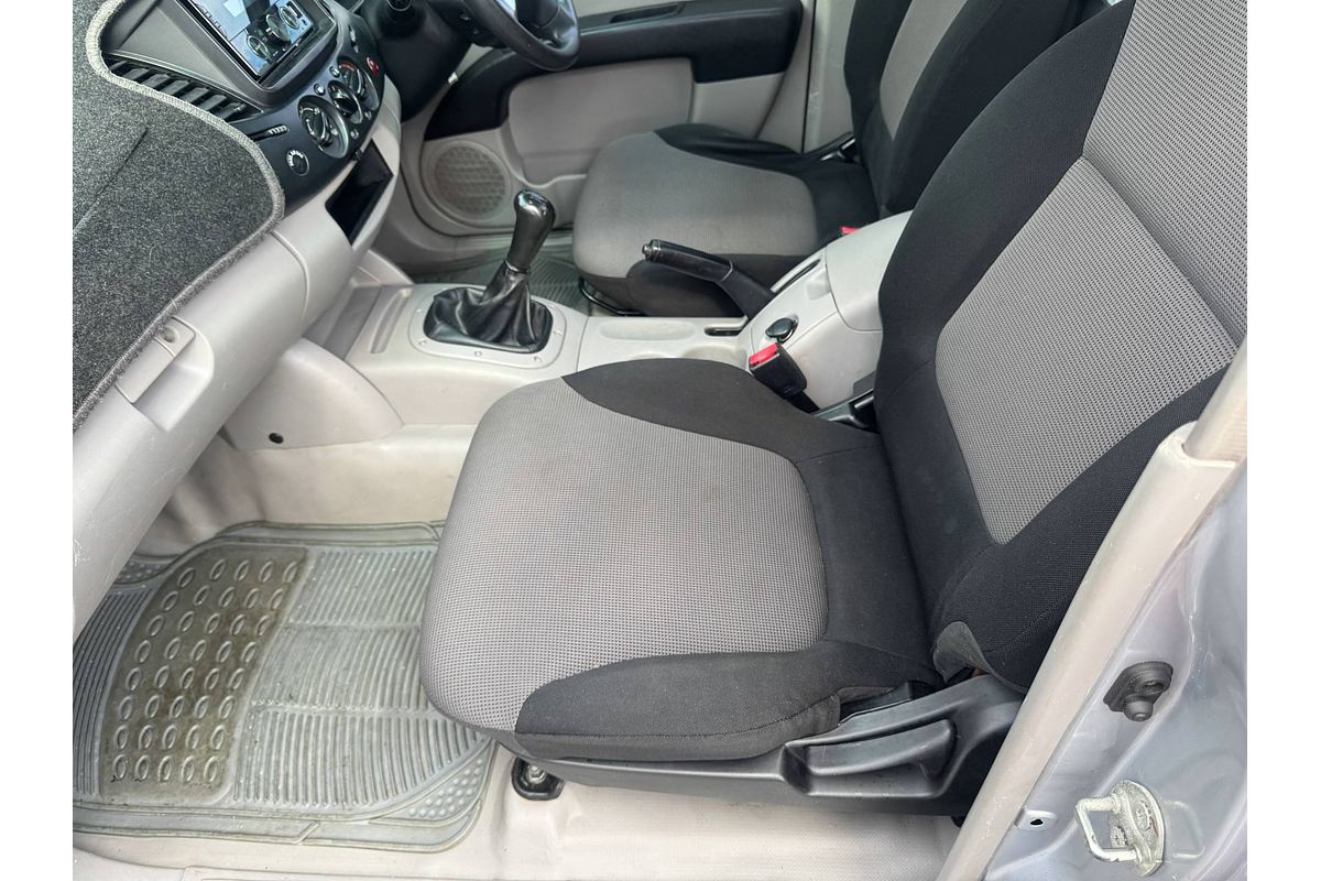 2012 Mitsubishi Triton GLX MN Rear Wheel Drive