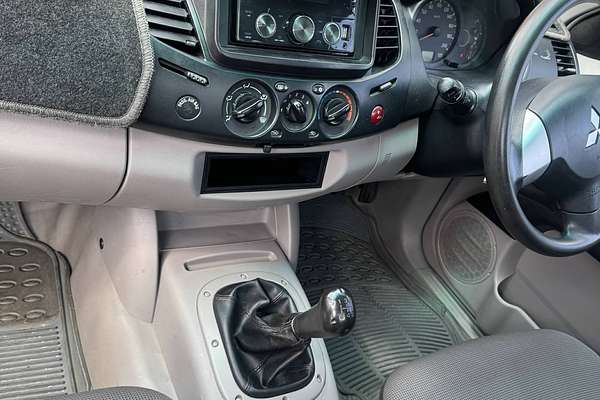 2012 Mitsubishi Triton GLX MN Rear Wheel Drive