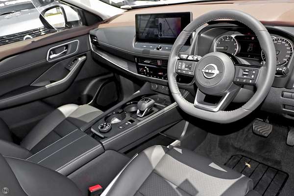 2025 Nissan X-TRAIL ST-L T33