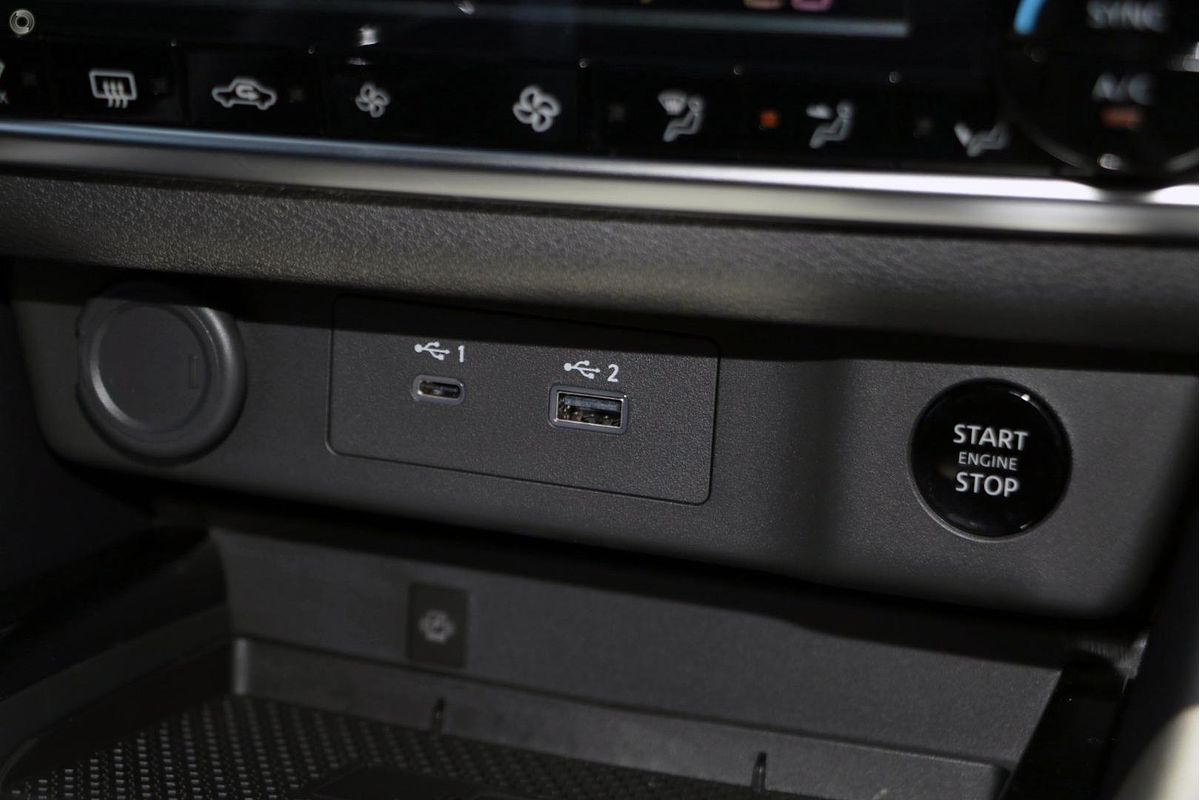 2025 Nissan X-TRAIL ST-L T33