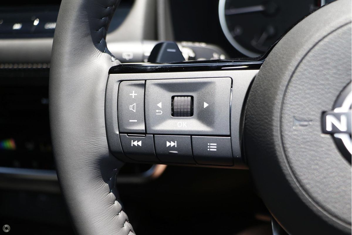 2025 Nissan X-TRAIL ST-L T33