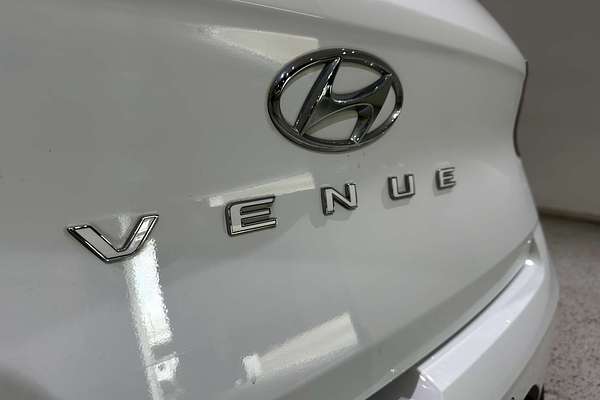 2023 Hyundai Venue Elite QX.V5