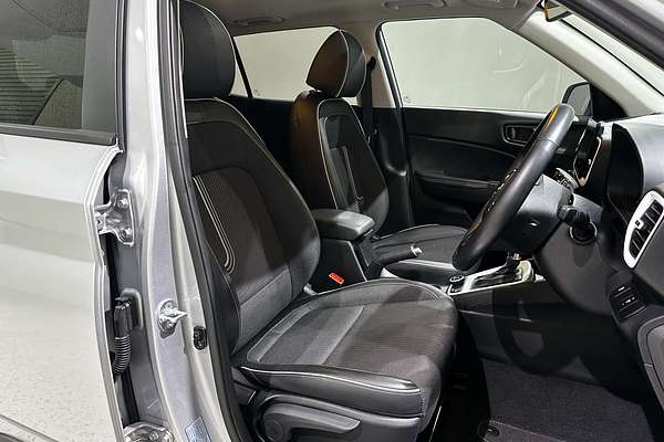 2023 Hyundai Venue Elite QX.V5