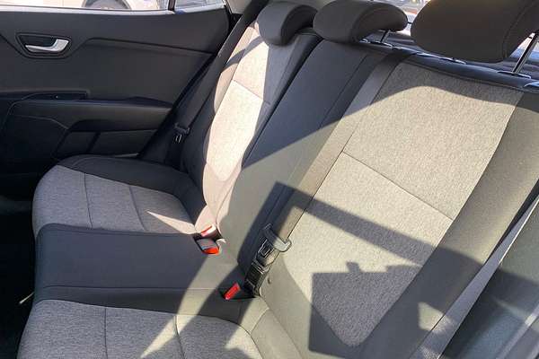 2022 Kia Stonic S YB