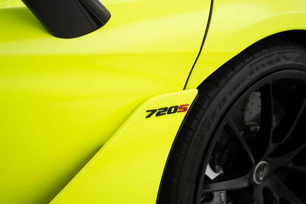 2018 McLaren 720S Performance P14