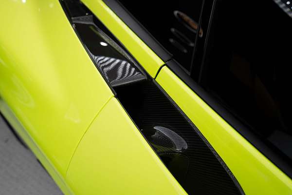 2018 McLaren 720S Performance P14