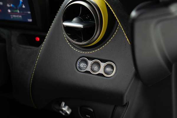 2018 McLaren 720S Performance P14