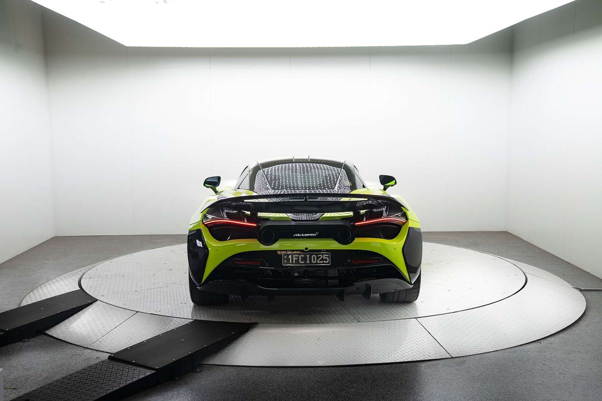 2018 McLaren 720S Performance P14