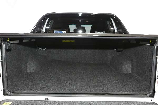 2025 Toyota Hilux Rogue 48V GUN126R 4X4