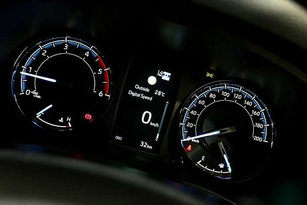 2025 Toyota Hilux Rogue 48V GUN126R 4X4