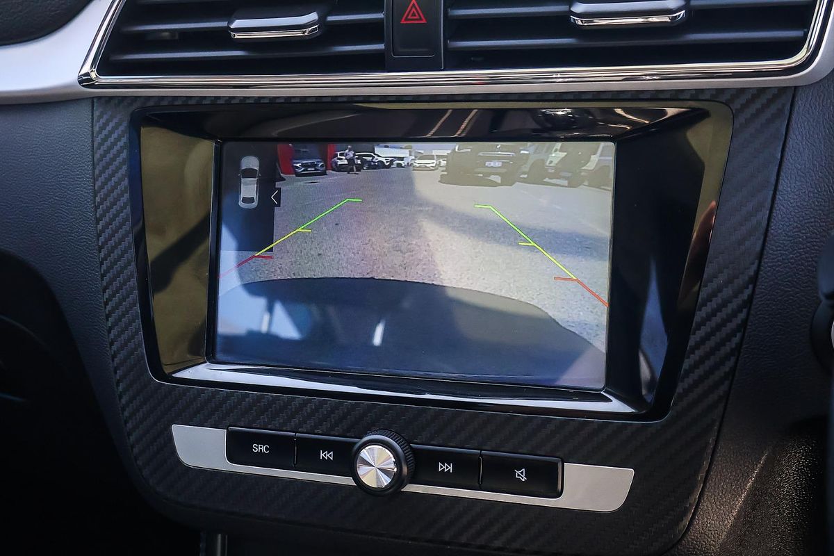 2019 MG ZS Essence AZS1