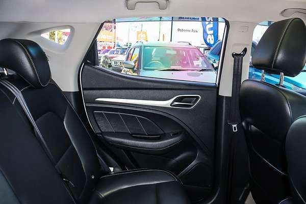 2019 MG ZS Essence AZS1