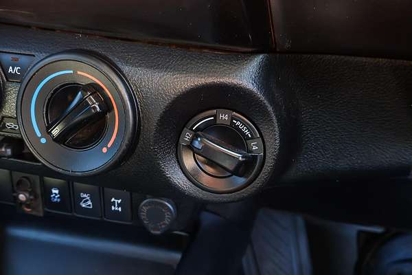 2019 Toyota Hilux SR GUN126R 4X4