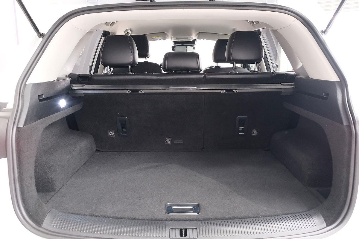 2022 MG HS Vibe SAS23