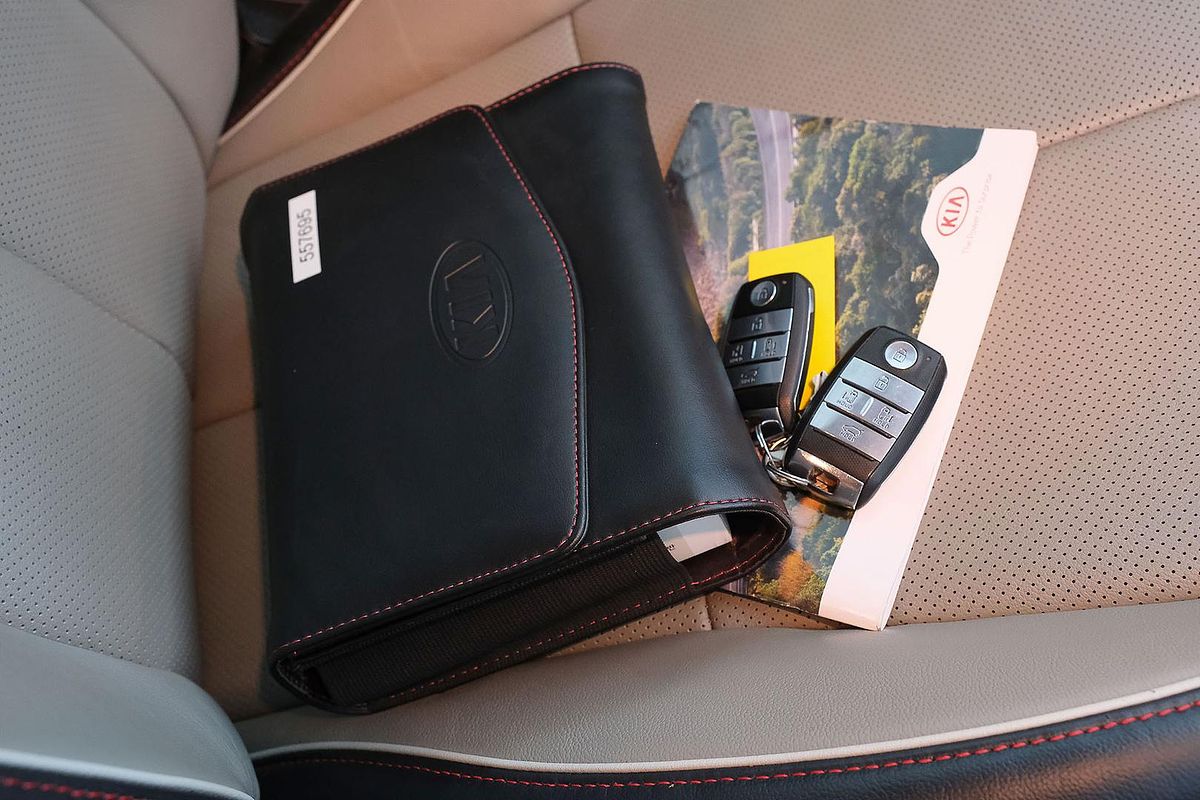 2019 Kia Carnival SLi YP