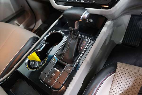 2019 Kia Carnival SLi YP