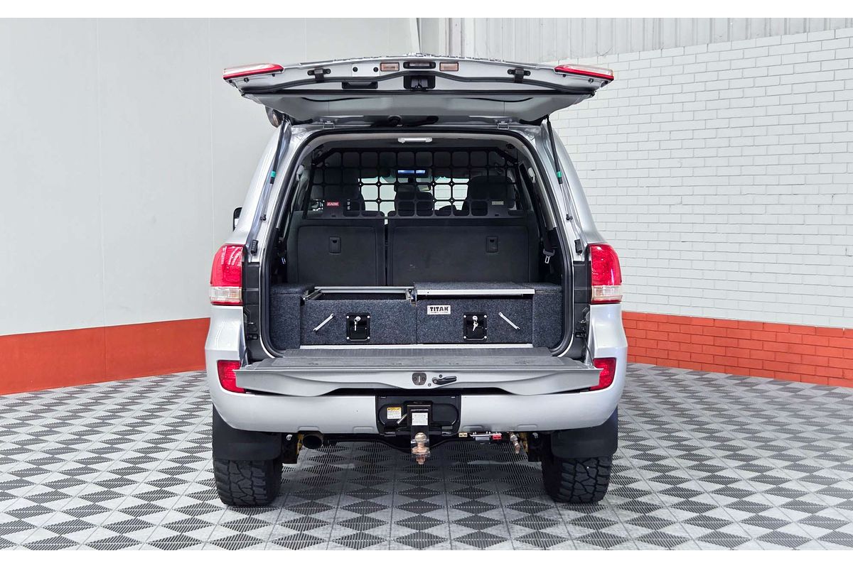 2011 Toyota Landcruiser GXL VDJ200R