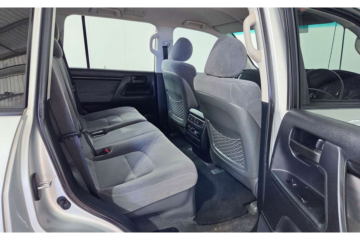 2011 Toyota Landcruiser GXL VDJ200R