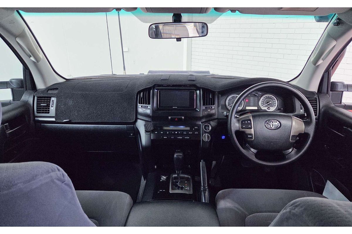 2011 Toyota Landcruiser GXL VDJ200R