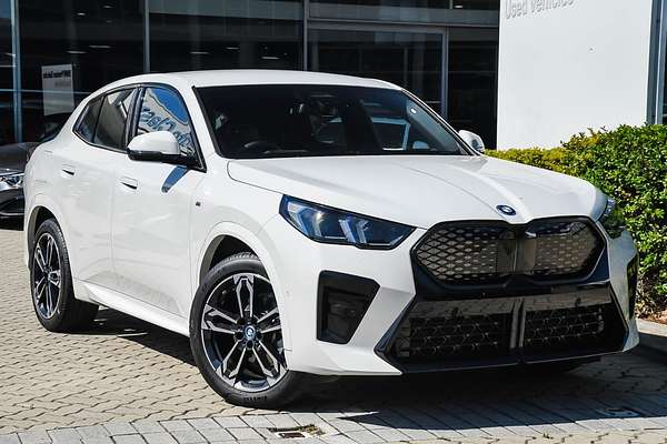 2025 BMW iX2 eDrive20 M Sport U10