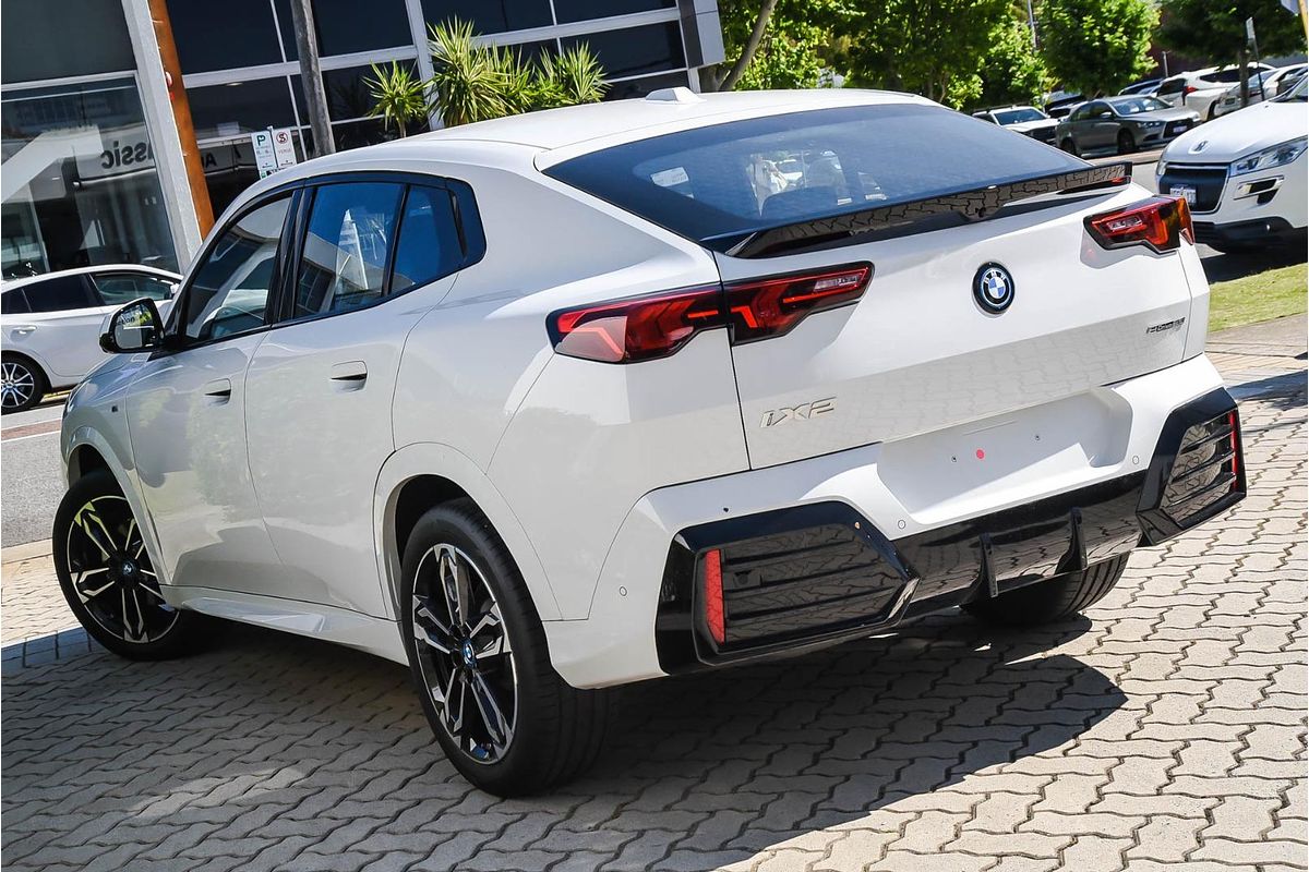 2025 BMW iX2 eDrive20 M Sport U10