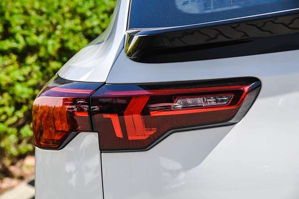 2025 BMW iX2 eDrive20 M Sport U10