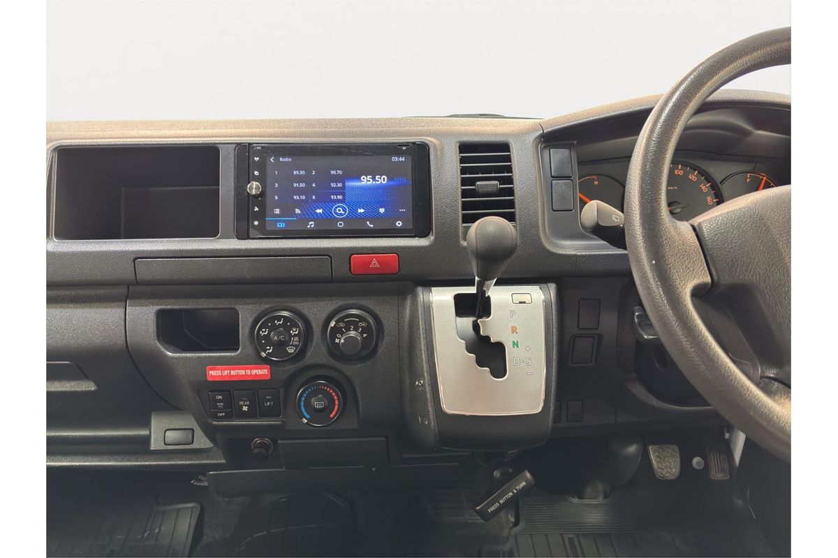 2015 Toyota Hiace