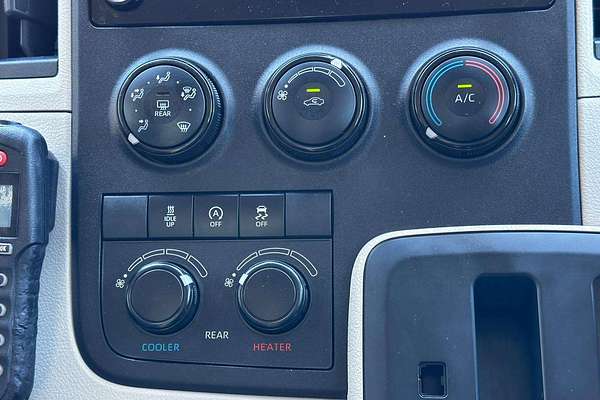 2020 Toyota Hiace Commuter GDH322R ELWB High Roof