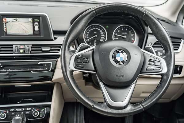 2015 BMW 2 Series 225i Sport Line F45