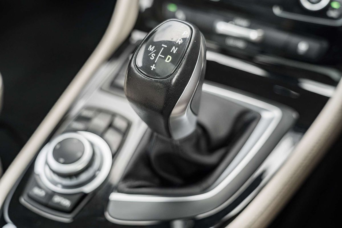 2015 BMW 2 Series 225i Sport Line F45