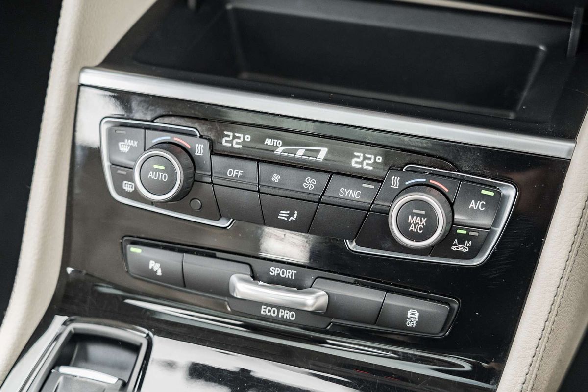 2015 BMW 2 Series 225i Sport Line F45