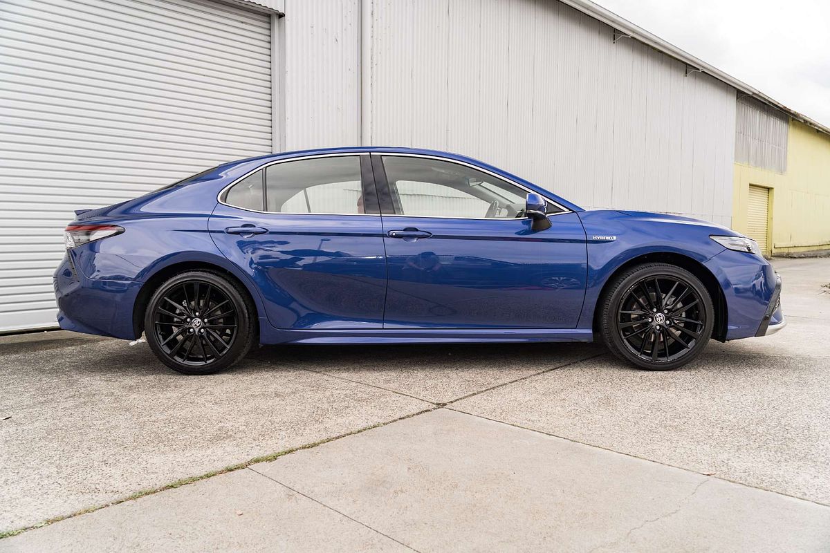 2021 Toyota Camry SX AXVH70R