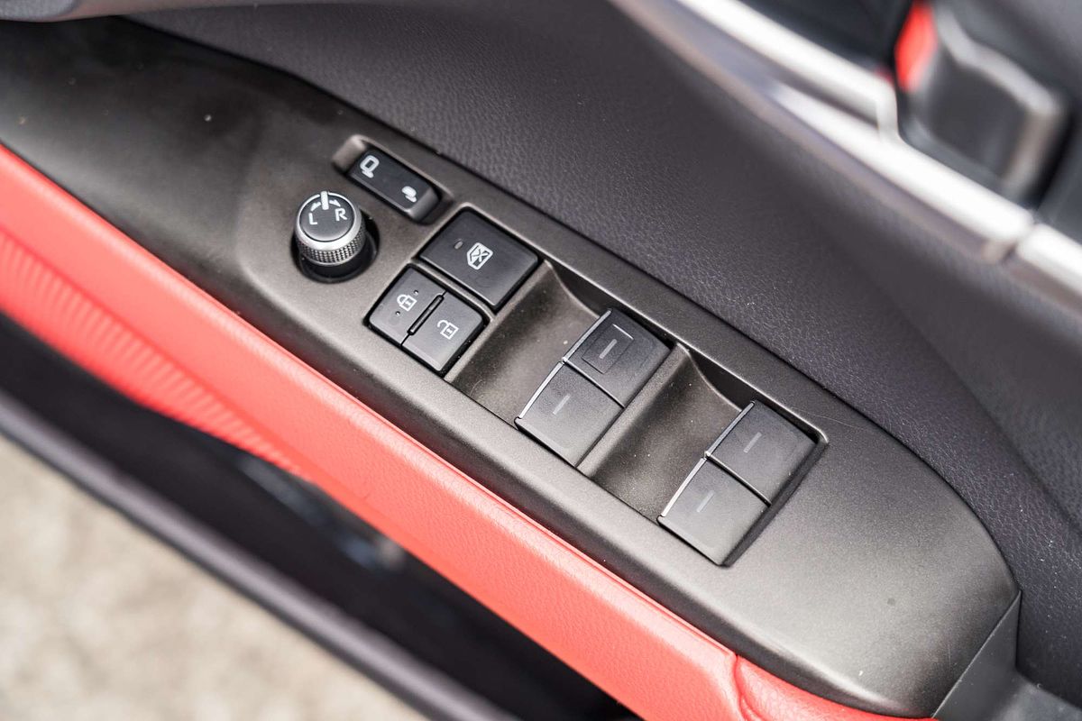 2021 Toyota Camry SX AXVH70R