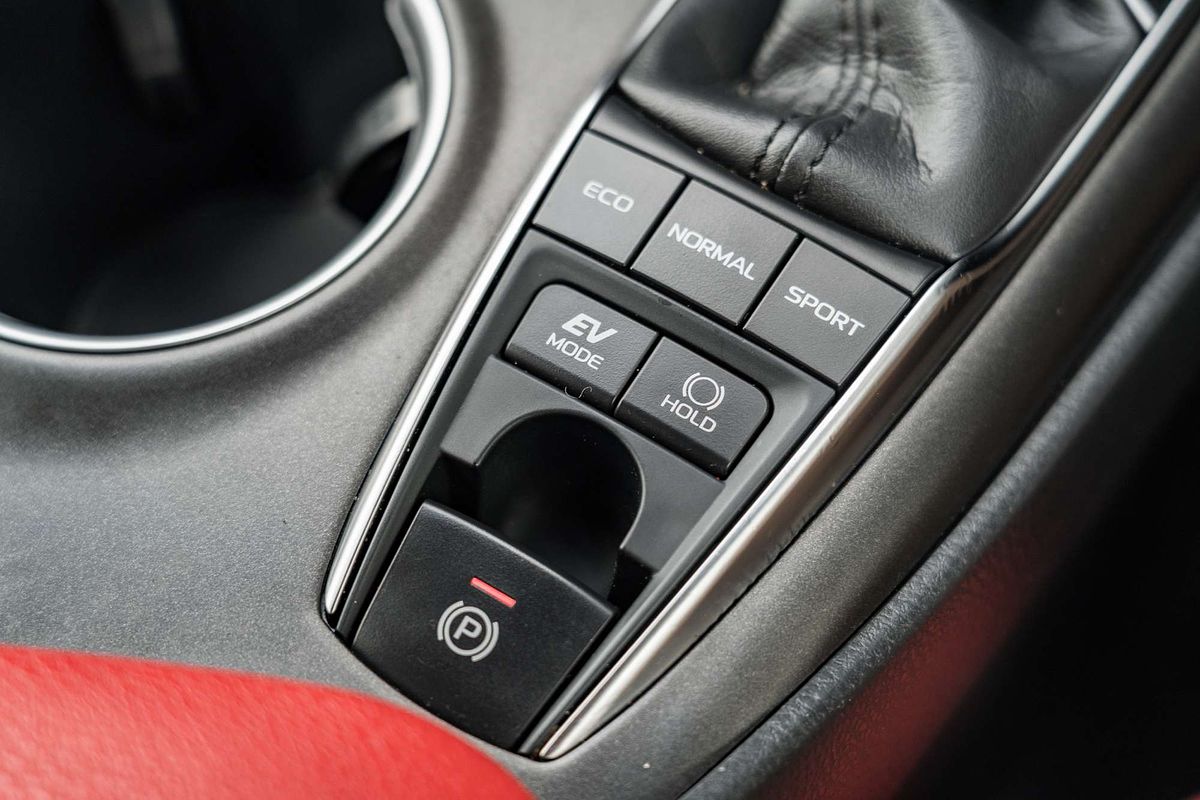 2021 Toyota Camry SX AXVH70R