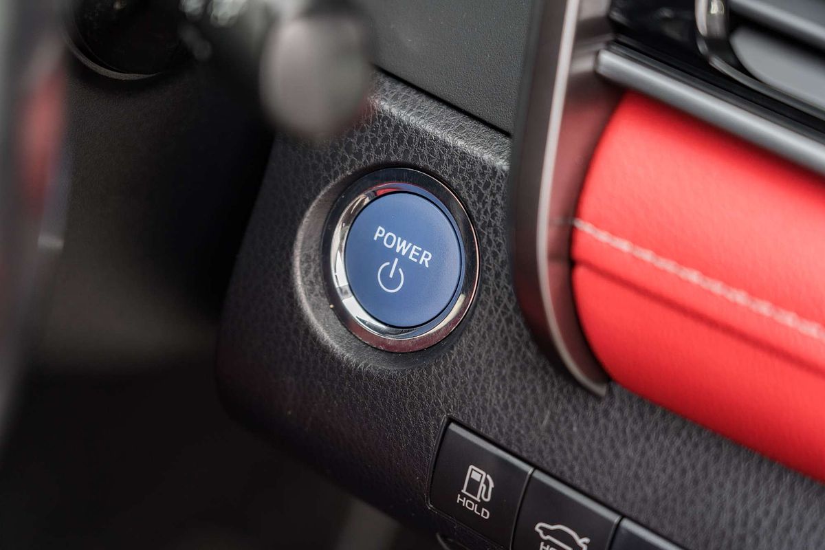 2021 Toyota Camry SX AXVH70R