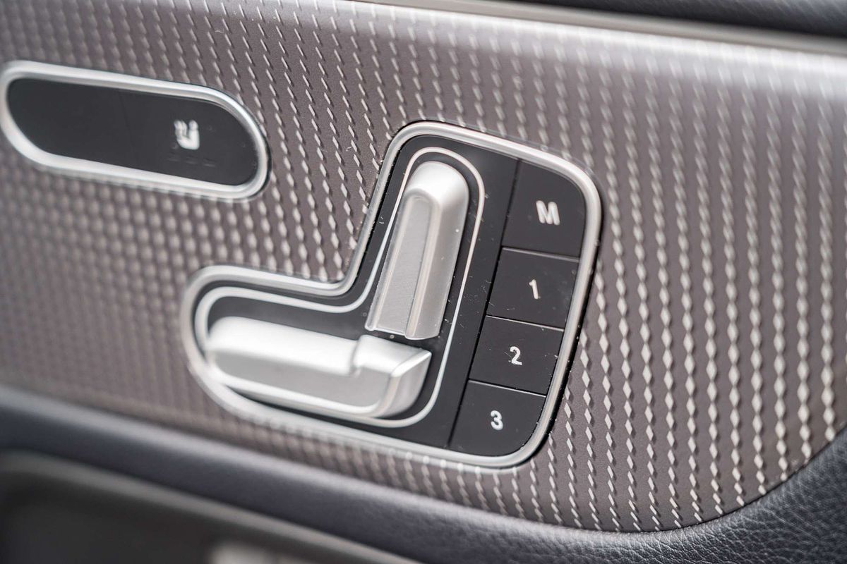 2020 Mercedes-Benz GLB-Class GLB200 X247