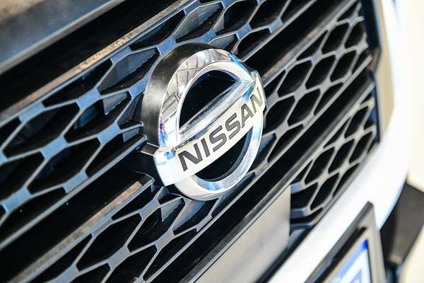 2021 Nissan Navara SL D23 Rear Wheel Drive