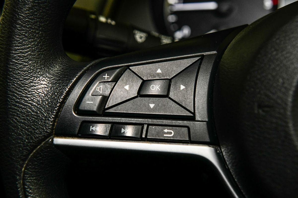 2021 Nissan Navara SL D23 Rear Wheel Drive