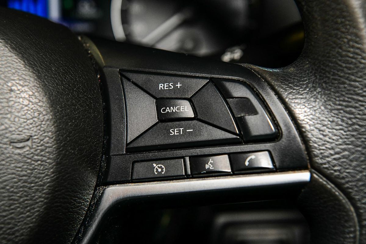 2021 Nissan Navara SL D23 Rear Wheel Drive