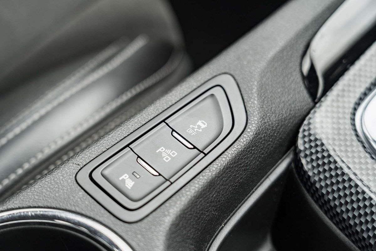 2014 Holden Commodore SV6 VF