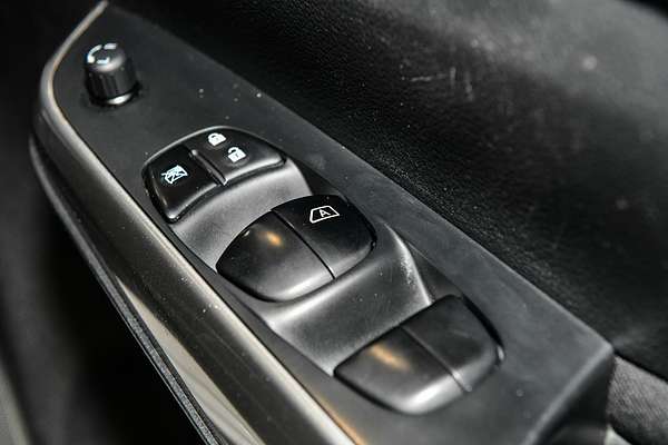 2021 Nissan Navara SL D23 Rear Wheel Drive