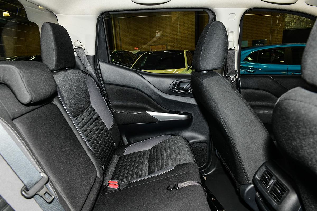 2021 Nissan Navara SL D23 Rear Wheel Drive